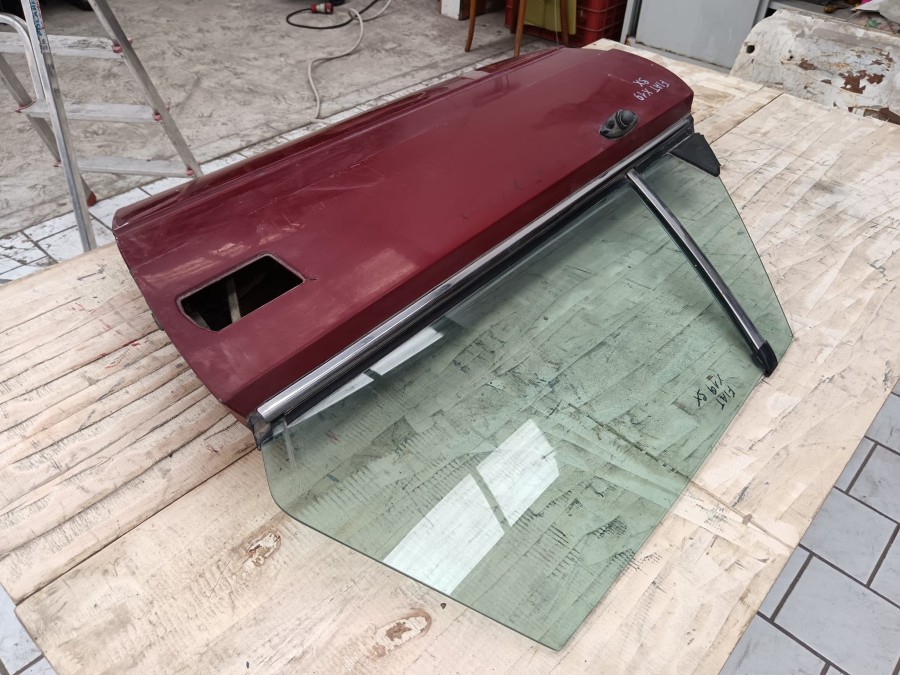 Karosserieteile für Fiat X 1/9 abzugeben Baujahr BJ -