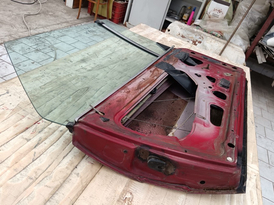 Karosserieteile für Fiat X 1/9 abzugeben Baujahr BJ -
