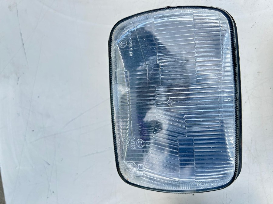 Für Maserati Karosserieteile abzugeben Baujahr BJ -