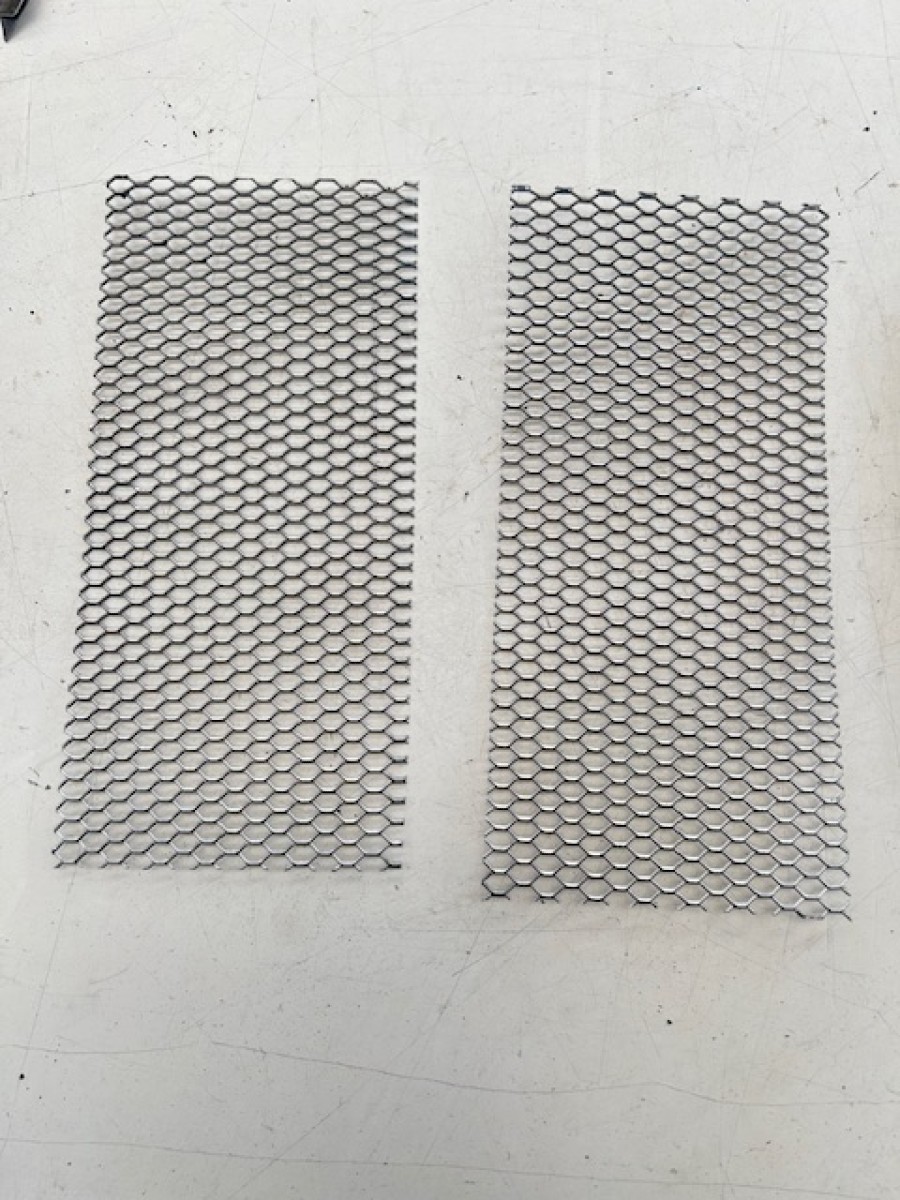 Verkaufe: Karosserieteile für Maserati Indy Baujahr BJ -