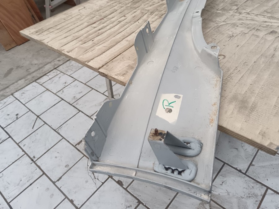 Für Ferrari Karosserieteile abzugeben Baujahr BJ -