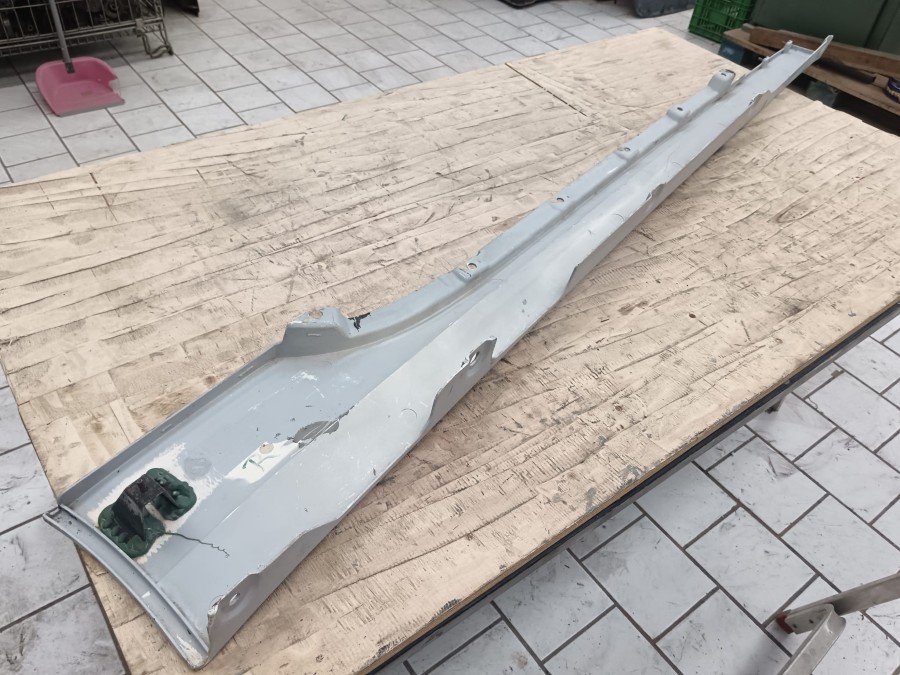 Für Ferrari Karosserieteile zu verkaufen Baujahr BJ -