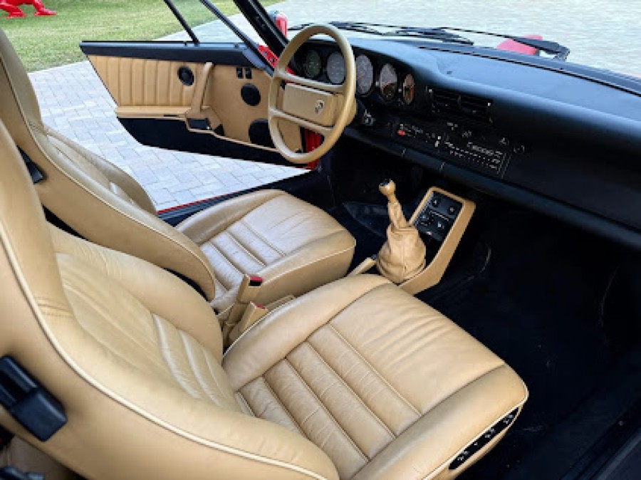 Top: Porsche 911 930 Turbo mit historischer Zulassung Baujahr BJ 09/1988