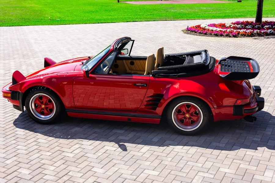 Top: Porsche 911 930 Turbo mit historischer Zulassung Baujahr BJ 09/1988