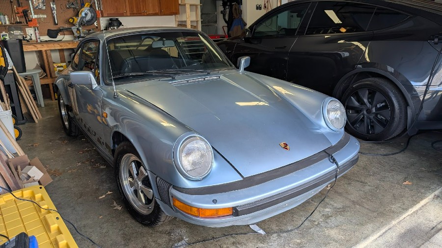 Porsche 911 guter Zustand sucht neuen Besitzer Baujahr BJ 08/1982