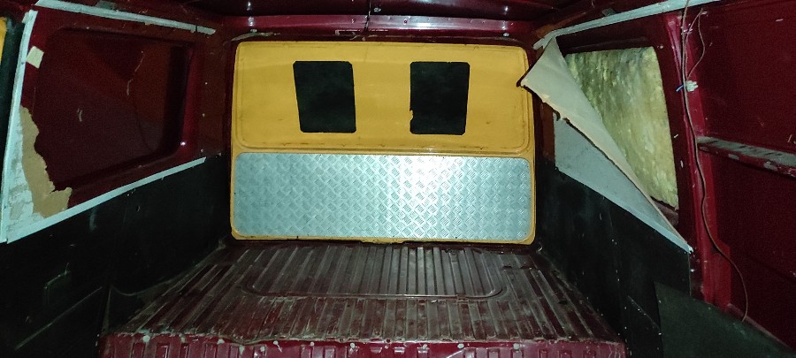 VW T3 in gebrauchtem Zustand sucht neuen Besitzer Baujahr BJ 05/1988