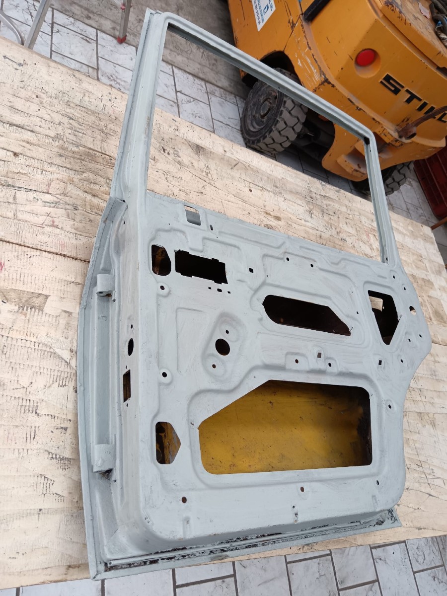 Für Lancia Karosserieteile abzugeben Baujahr BJ -