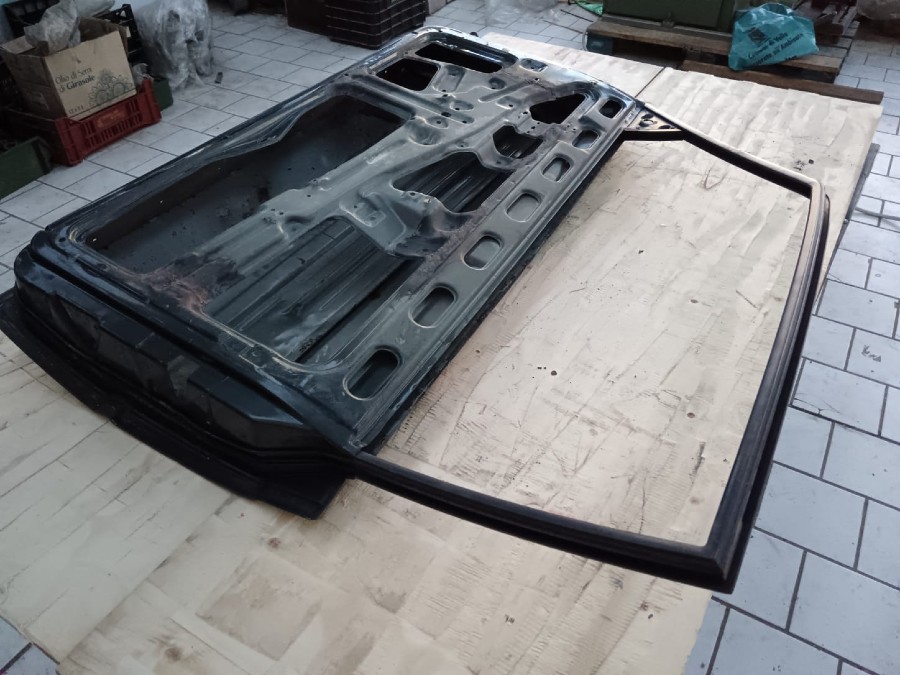 Für Maserati Biturbo Karosserieteile abzugeben Baujahr BJ -