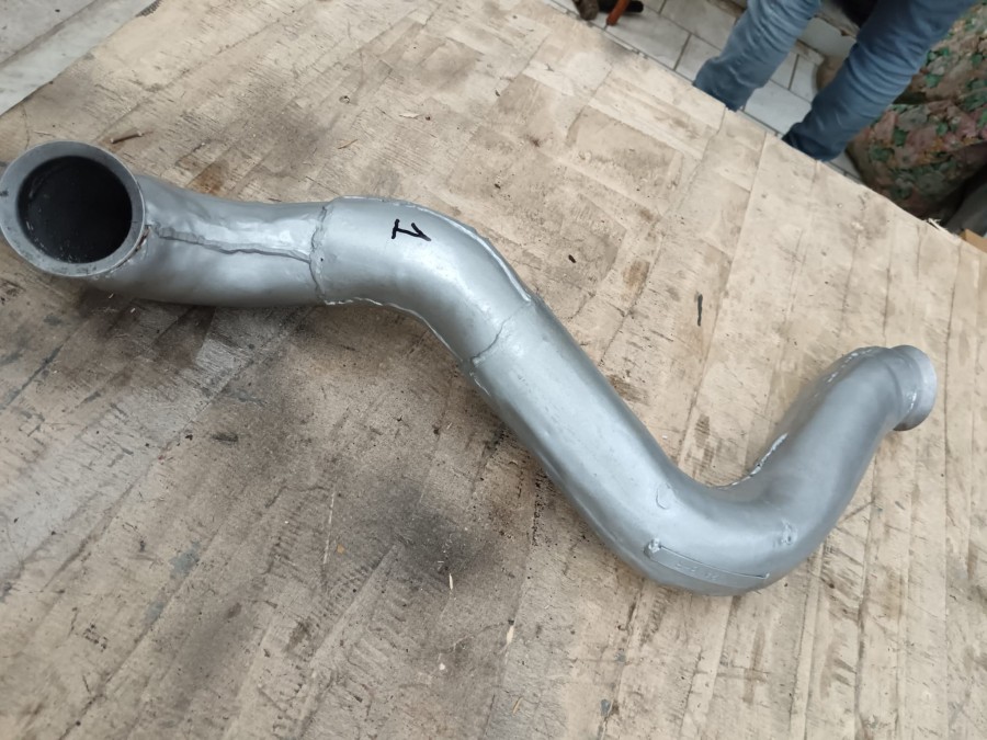 Auspuffanlage für Maserati abzugeben Baujahr BJ -