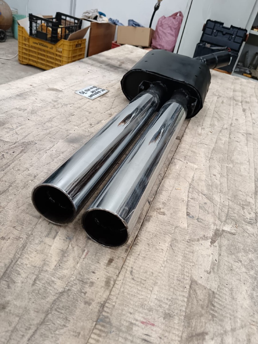 Auspuffanlage für Maserati Ghibli zu verkaufen Baujahr BJ -