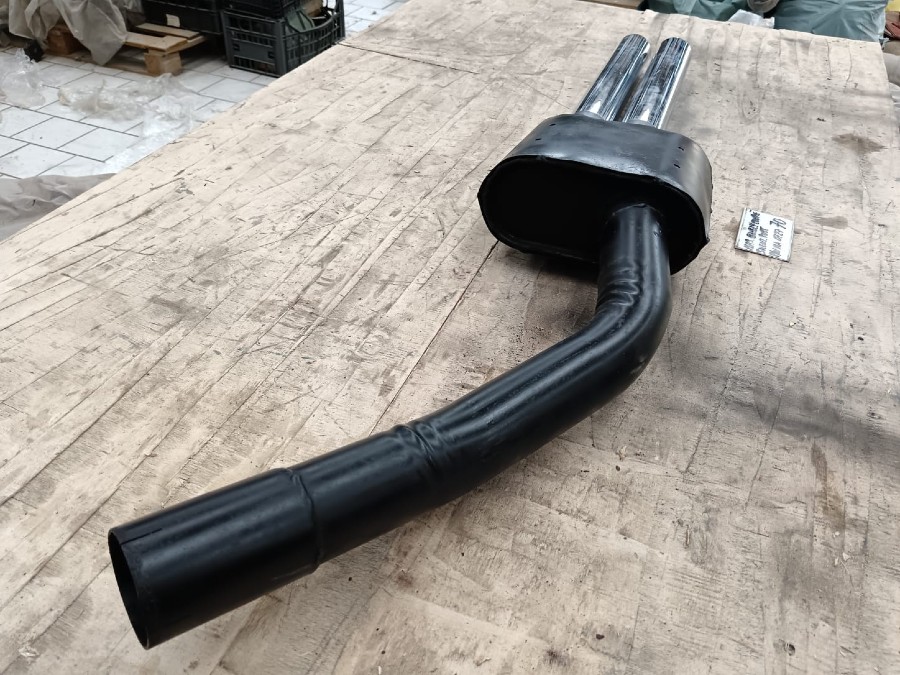 Auspuffanlage für Maserati Ghibli zu verkaufen Baujahr BJ -