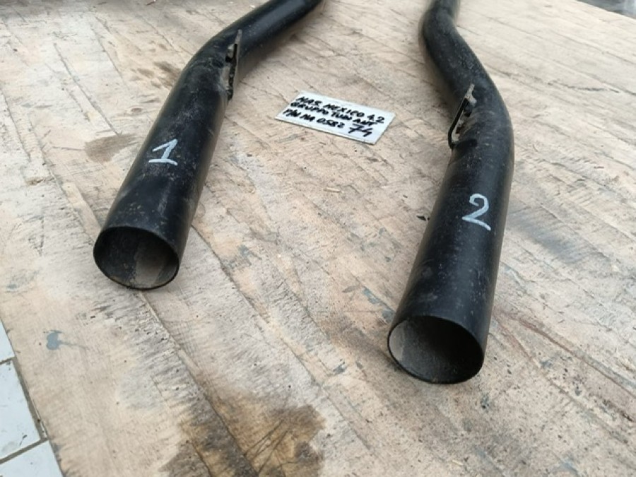 Für Maserati Auspuffanlage abzugeben Baujahr BJ -