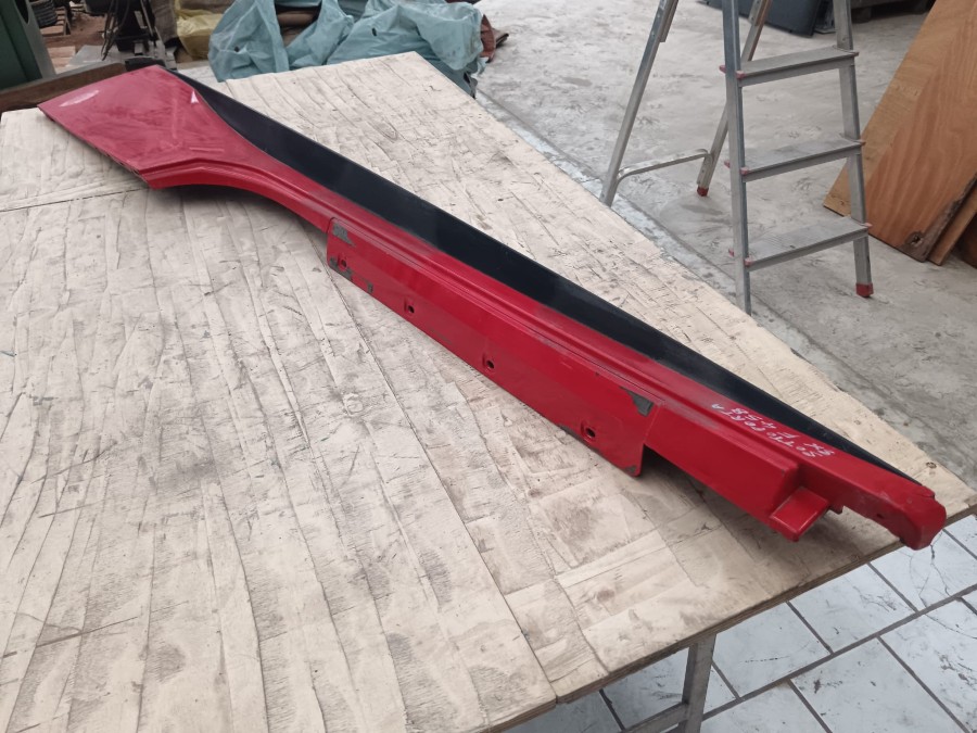 Für Ferrari Karosserieteile abzugeben Baujahr BJ -