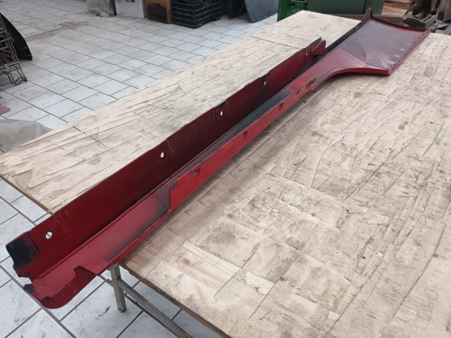 Für Ferrari Karosserieteile abzugeben Baujahr BJ -