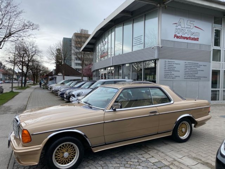 Mercedes Benz 230 in gutem Zustand zu erwerben Baujahr BJ 03/1983