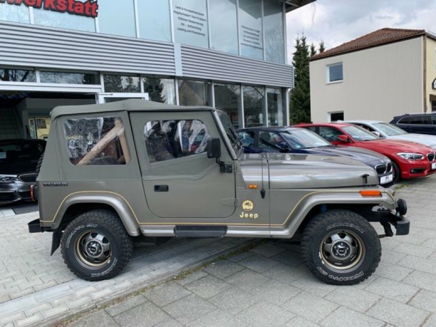 Jeep Wrangler in gutem Zustand sucht neuen Besitzer Baujahr BJ 05/1989
