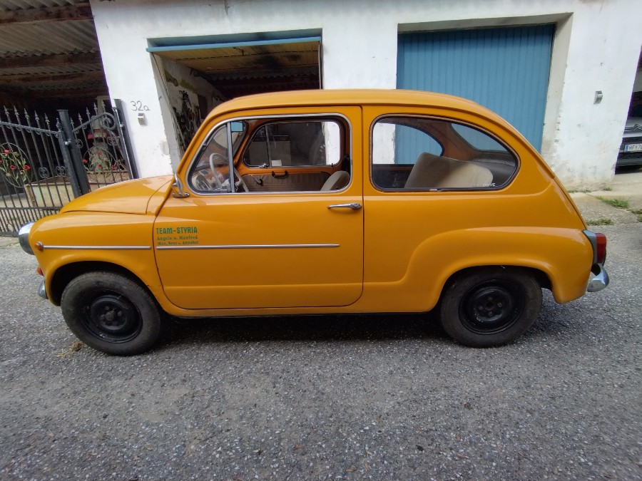 Fiat 600 steht zum Verkauf Baujahr BJ 04/1972