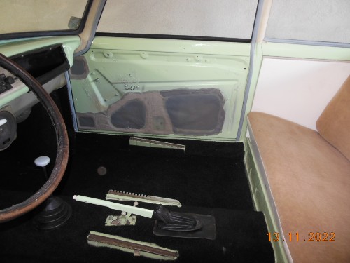 BMW 700 mit Mängeln Baujahr BJ 09/1960