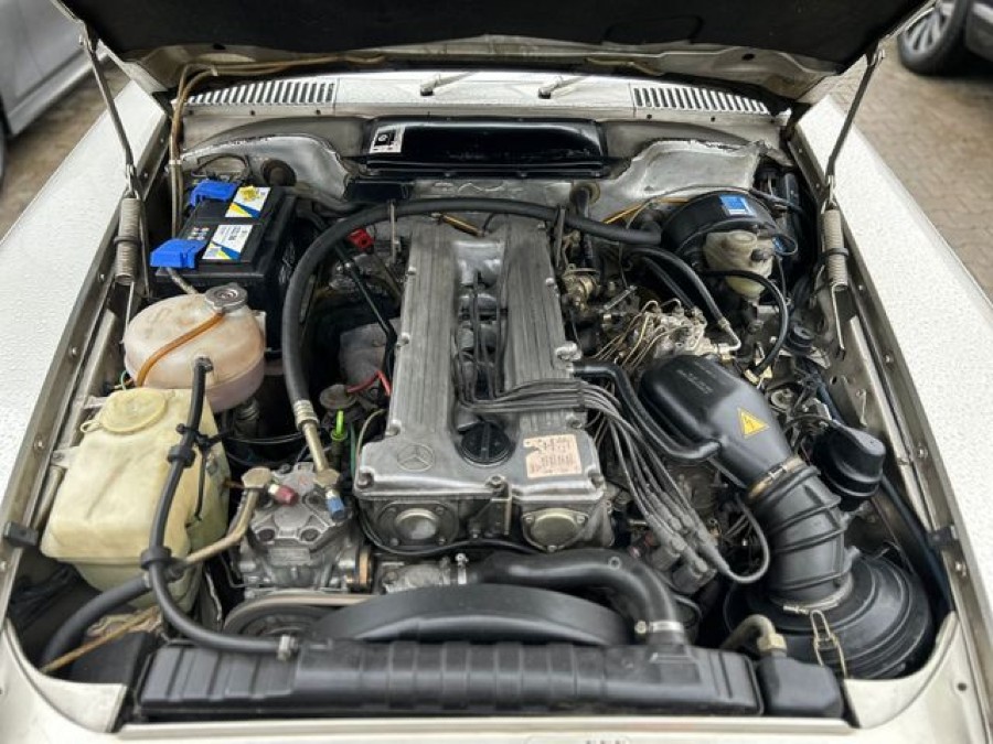 Mercedes Benz 280 guter Zustand mit gültigem Pickerl Baujahr BJ 04/1985