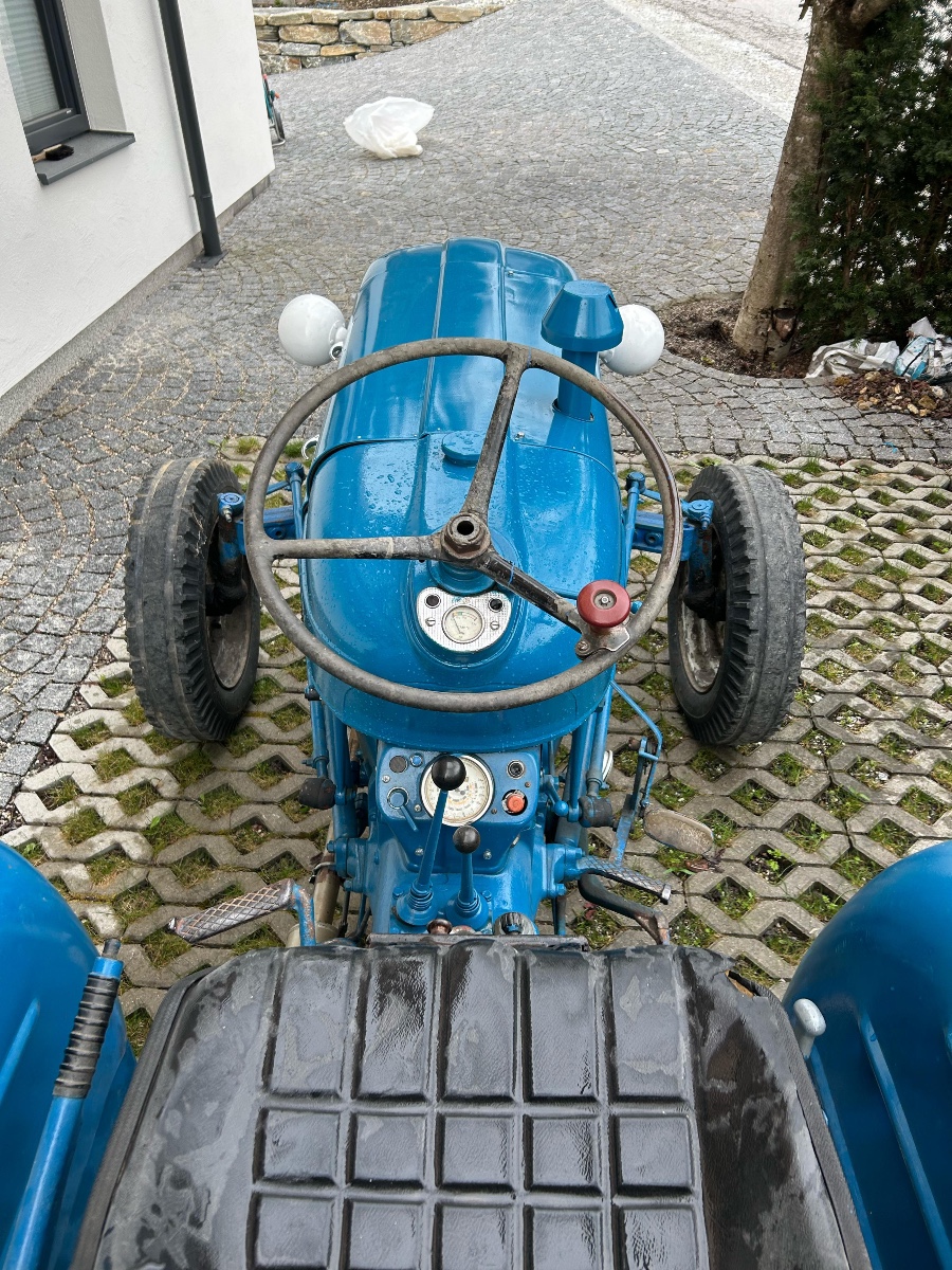 Klassiker Fordson Dexta gut erhalten Baujahr BJ 06/1963