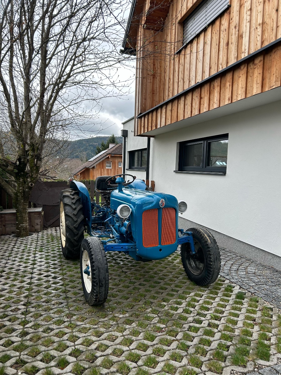 Klassiker Fordson Dexta gut erhalten Baujahr BJ 06/1963
