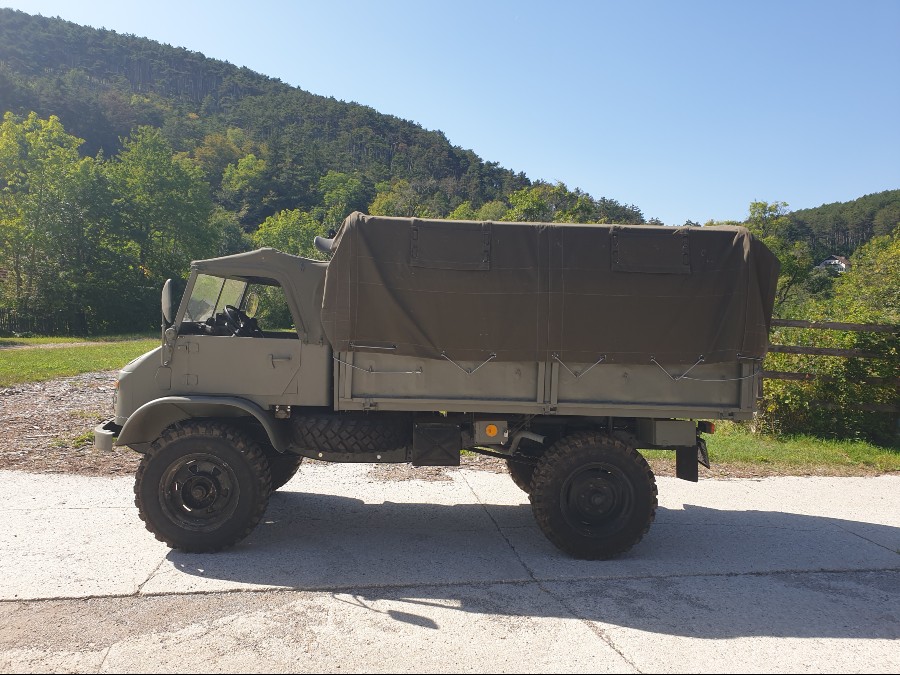 Mercedes Benz Unimog in rostfreiem Zustand mit niedriger Laufleistung Baujahr BJ 12/1959