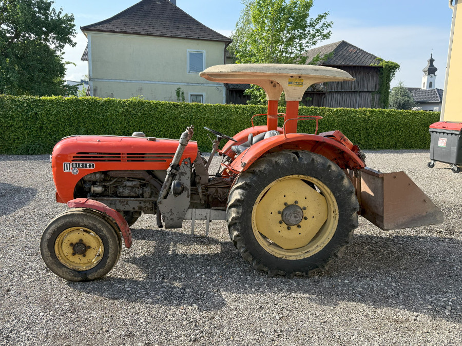 Steyr 288 in gebrauchtem Zustand zu erwerben Baujahr BJ 03/1964