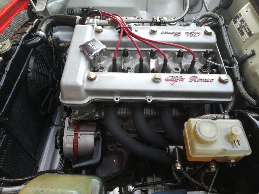 Oldtimer Alfa Romeo Giulia in einwandfreiem Zustand wenig gelaufen Baujahr BJ 08/1969