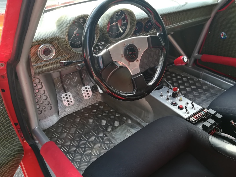 Oldtimer Alfa Romeo Giulia in einwandfreiem Zustand wenig gelaufen Baujahr BJ 08/1969