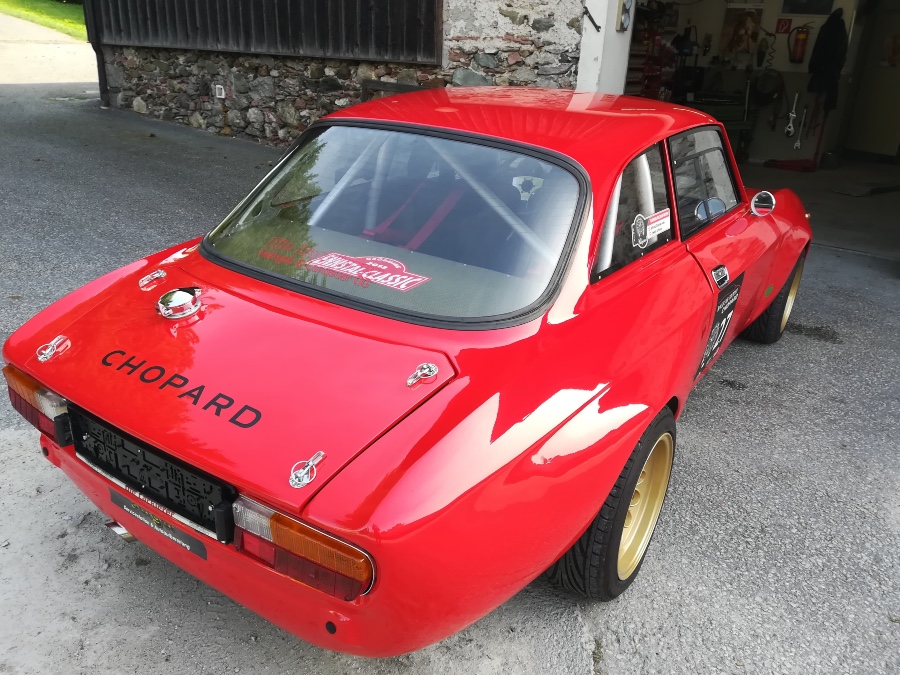 Oldtimer Alfa Romeo Giulia in einwandfreiem Zustand wenig gelaufen Baujahr BJ 08/1969