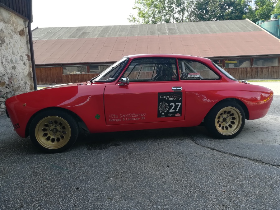 Oldtimer Alfa Romeo Giulia in einwandfreiem Zustand wenig gelaufen Baujahr BJ 08/1969