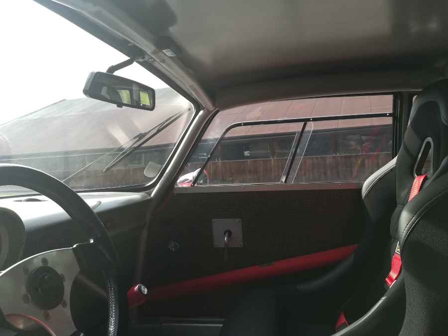 Oldtimer Alfa Romeo Giulia in einwandfreiem Zustand wenig gelaufen Baujahr BJ 08/1969