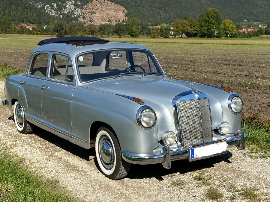 Oldtimer Mercedes Benz Ponton W 105 in gutem Zustand Baujahr BJ 06/1956