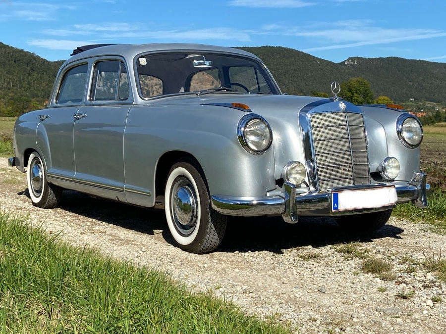Oldtimer Mercedes Benz Ponton W 105 in gutem Zustand Baujahr BJ 06/1956