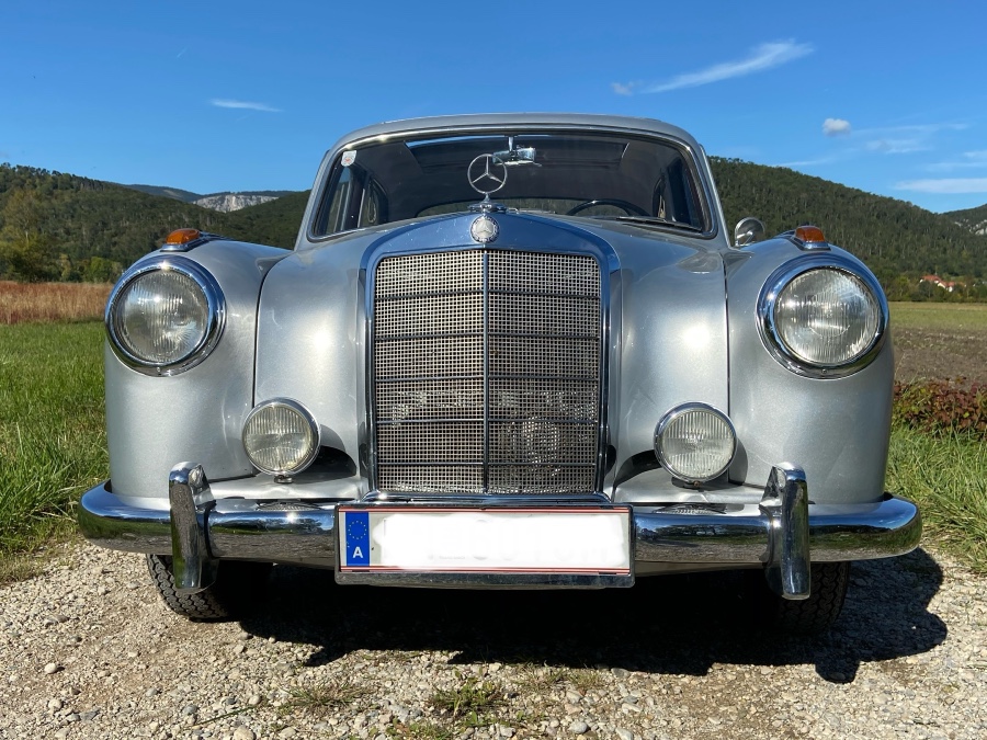 Oldtimer Mercedes Benz Ponton W 105 in gutem Zustand Baujahr BJ 06/1956