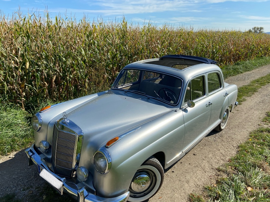 Oldtimer Mercedes Benz Ponton W 105 in gutem Zustand Baujahr BJ 06/1956