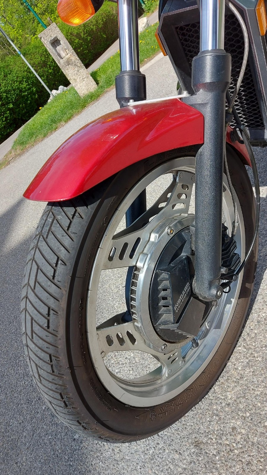 Biete Honda VT500E , perfekter Zustand mit niedrigem Kilometerstand Baujahr BJ 05/1985