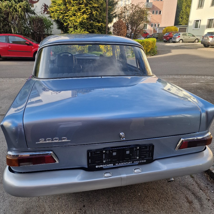 Historisch zugelassen: Mercedes Benz Heckflosse Baujahr BJ 12/1966
