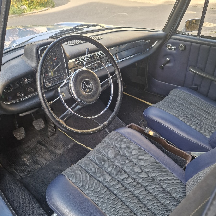 Historisch zugelassen: Mercedes Benz Heckflosse Baujahr BJ 12/1966