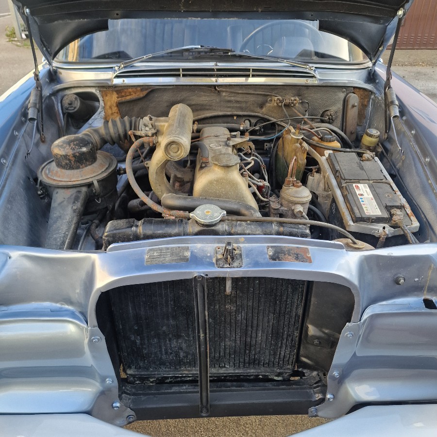 Historisch zugelassen: Mercedes Benz Heckflosse Baujahr BJ 12/1966