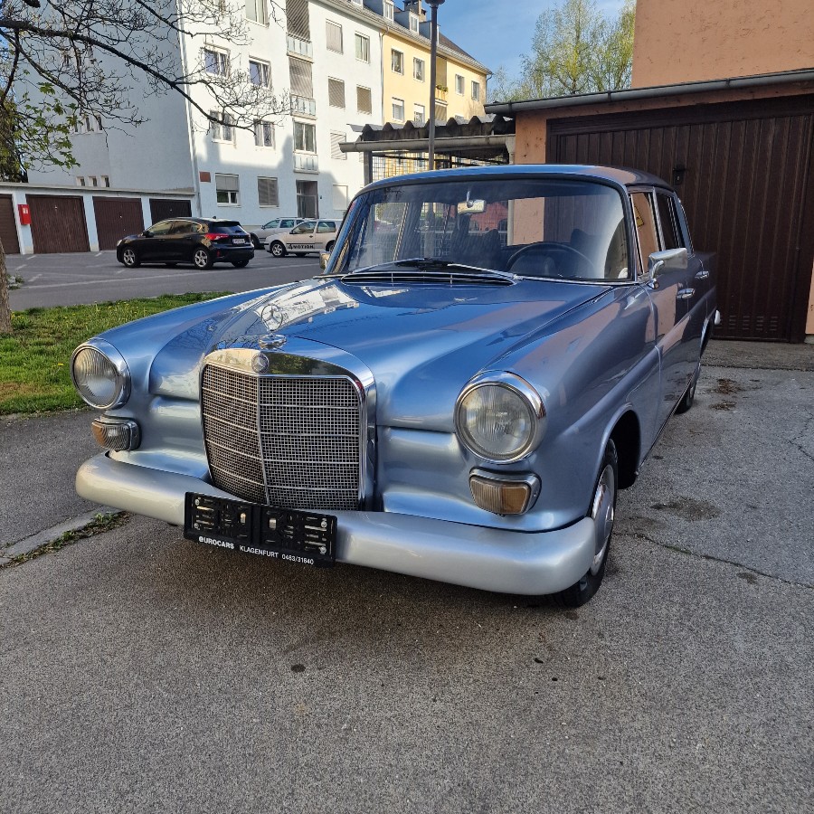 Historisch zugelassen: Mercedes Benz Heckflosse Baujahr BJ 12/1966
