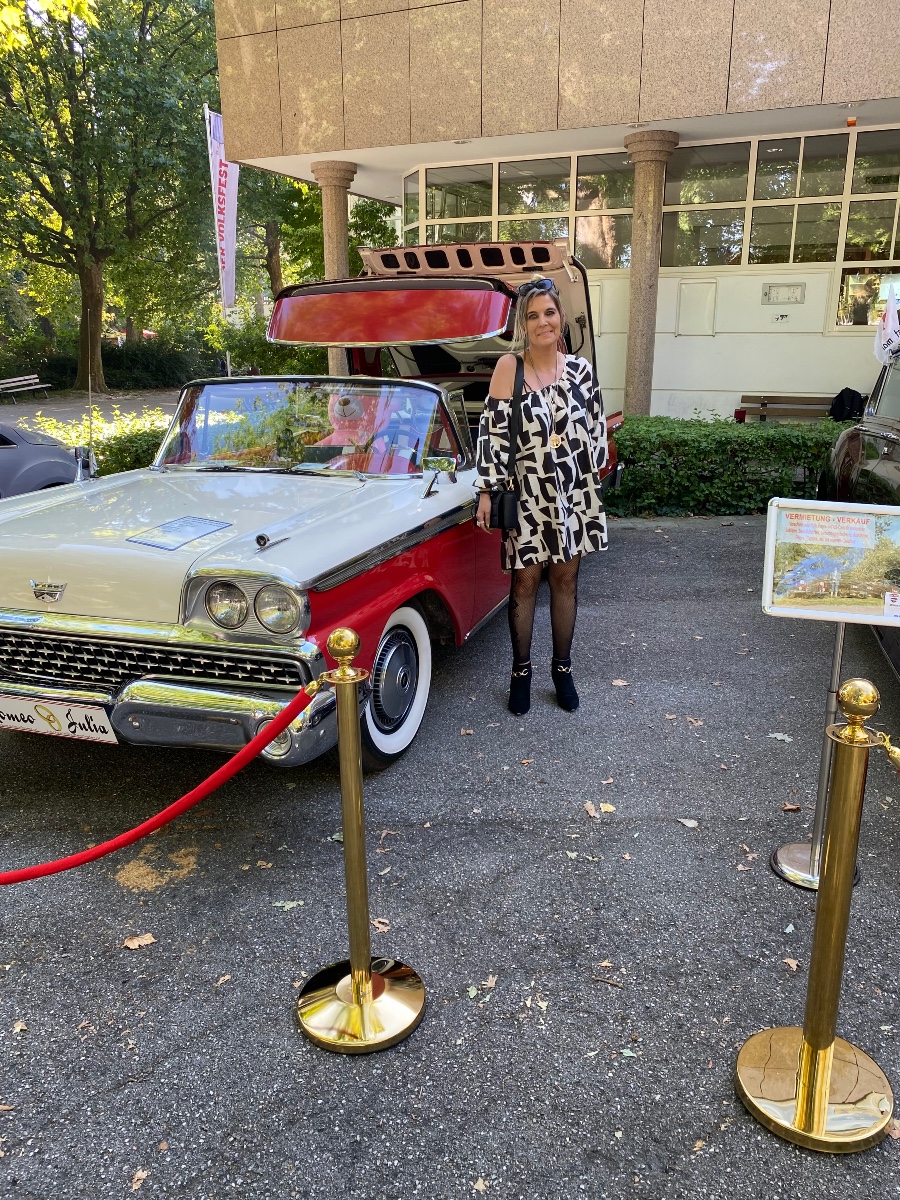 Historisch zugelassen: Ford Fairlane in gebrauchtem Zustand Baujahr BJ 02/1959