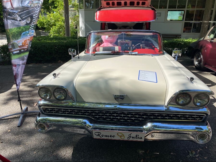 Historisch zugelassen: Ford Fairlane in gebrauchtem Zustand Baujahr BJ 02/1959