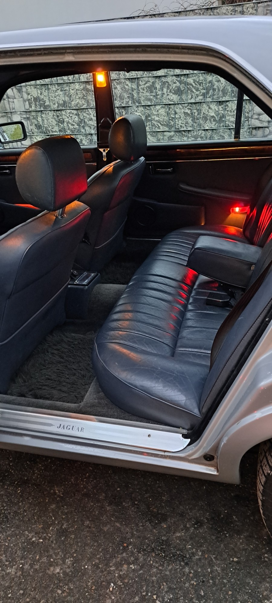 Jaguar XJ6 Sovereign 4.2 in gebrauchtem Zustand Baujahr BJ 03/1984