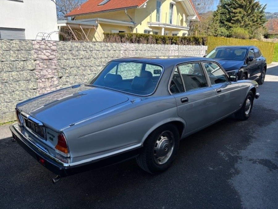 Jaguar XJ6 Sovereign 4.2 in gebrauchtem Zustand Baujahr BJ 03/1984