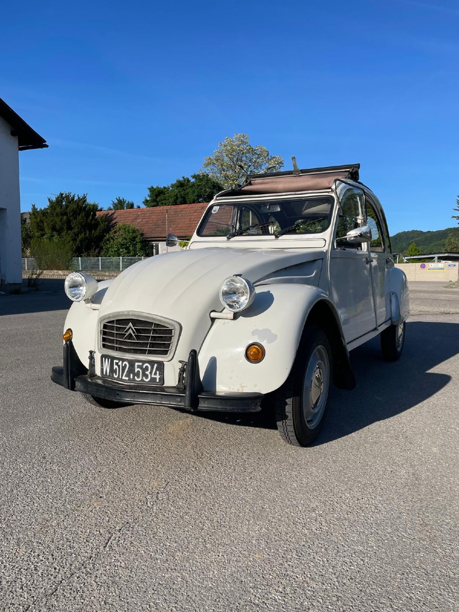 Citroën 2CV in rostfreiem Zustand Baujahr BJ 07/1987