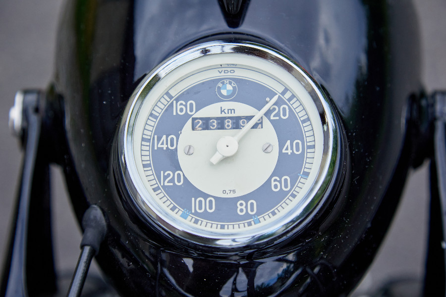 BMW R 51/2 guter Zustand sucht neuen Besitzer Baujahr BJ 07/1950