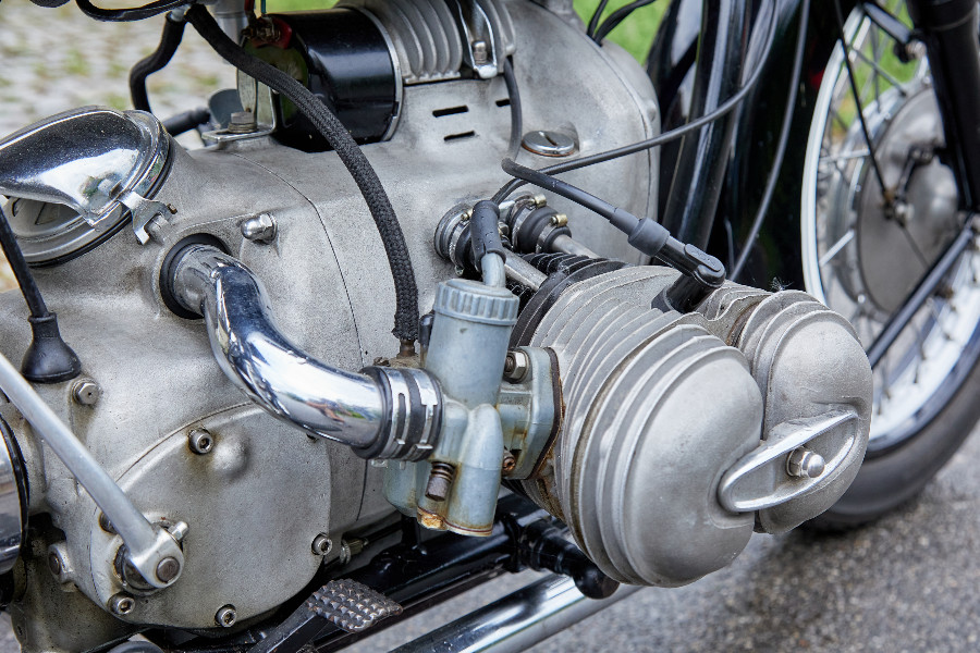 BMW R 51/2 guter Zustand sucht neuen Besitzer Baujahr BJ 07/1950