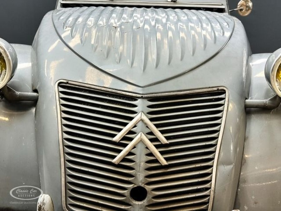 Citroën 2CV AZ „Technisch generalüberholt“ Baujahr BJ 01/1958