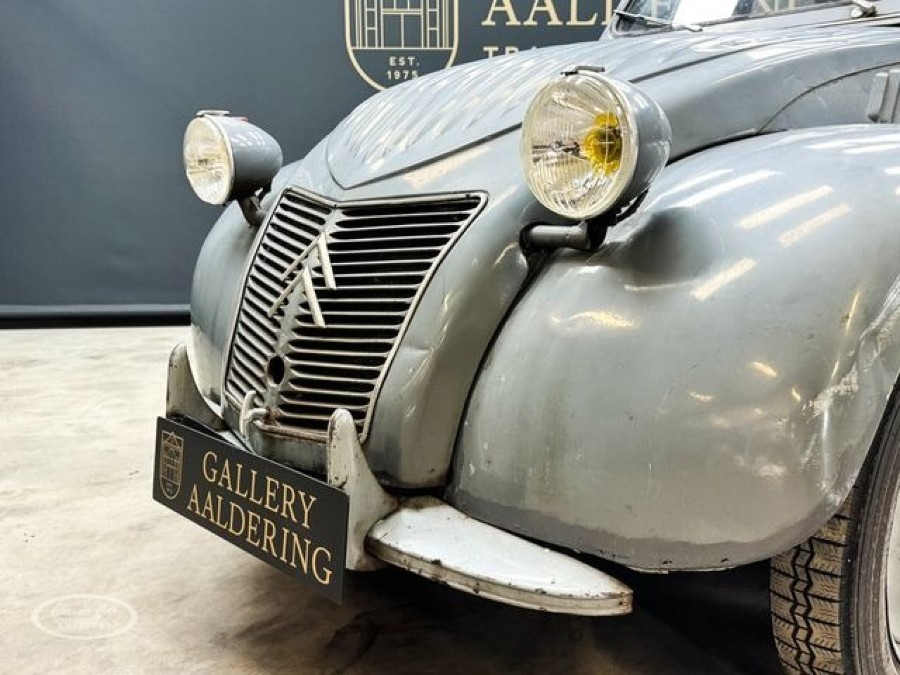 Citroën 2CV AZ „Technisch generalüberholt“ Baujahr BJ 01/1958